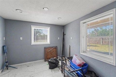 House in Port Richey, Florida 4 bedrooms, 111.48 sq.m. № 2386640 - photo 8