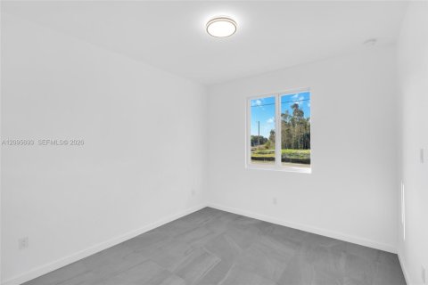 House in Lehigh Acres, Florida 4 bedrooms № 2387961 - photo 28