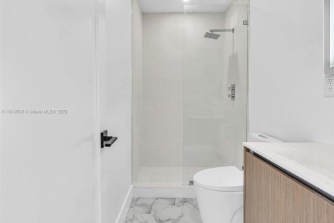 Copropriété à louer à North Miami, Floride: 2 chambres, 666.11 m2 № 1777707 - photo 20