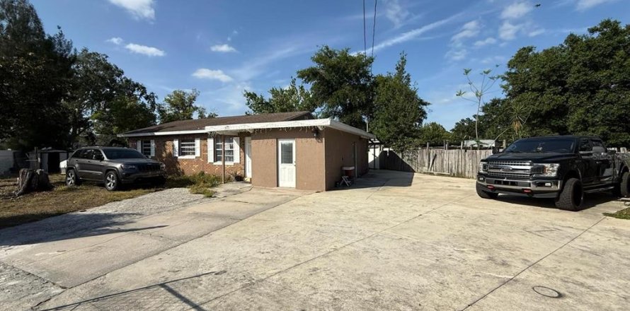 Casa en Auburndale, Florida 3 dormitorios, 101.73 m2 № 2203064