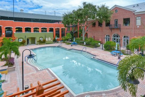 Condo in Tampa, Florida, 1 bedroom  № 2236746 - photo 3