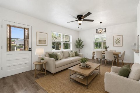 House in Plant City, Florida 4 bedrooms, 120.31 sq.m. № 2124032 - photo 2