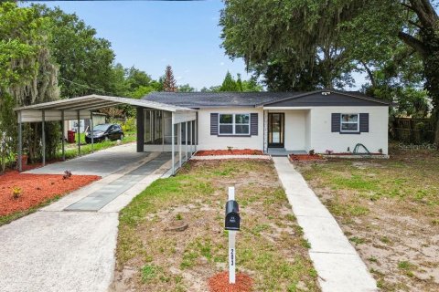 House in Plant City, Florida 4 bedrooms, 120.31 sq.m. № 2124032