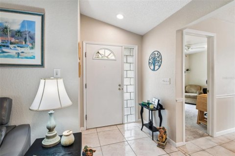 House in Largo, Florida 4 bedrooms, 169.08 sq.m. № 2112822 - photo 4