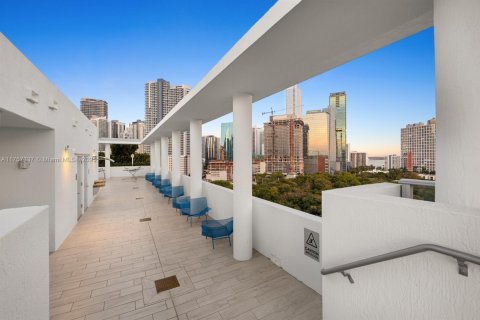 Condo in Miami, Florida, 2 bedrooms  № 1697823 - photo 30