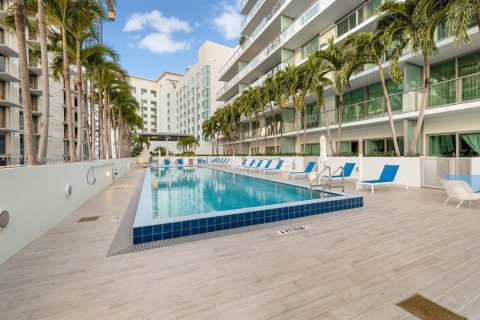 Condo in Miami, Florida, 2 bedrooms  № 1697823 - photo 25