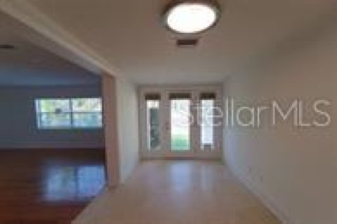 Villa ou maison à louer à Orlando, Floride: 3 chambres, 112.78 m2 № 2110052 - photo 3
