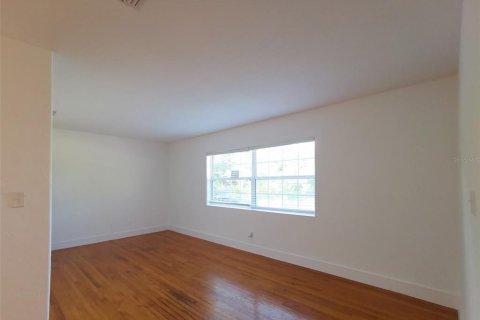 Villa ou maison à louer à Orlando, Floride: 3 chambres, 112.78 m2 № 2110052 - photo 6