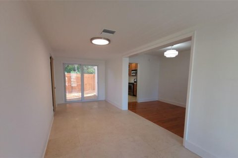Villa ou maison à louer à Orlando, Floride: 3 chambres, 112.78 m2 № 2110052 - photo 7