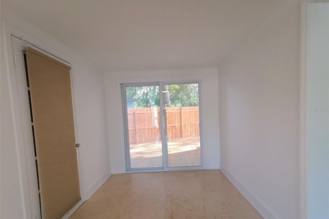 Villa ou maison à louer à Orlando, Floride: 3 chambres, 112.78 m2 № 2110052 - photo 15