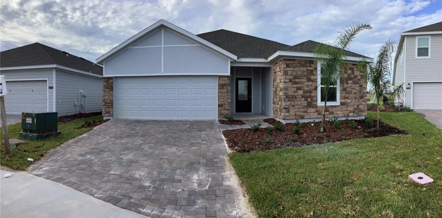 Villa ou maison à Clermont, Floride 4 chambres, 202.06 m2 № 2399253