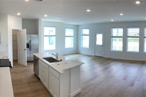 Villa ou maison à louer à Clermont, Floride: 4 chambres, 202.06 m2 № 2399253 - photo 5