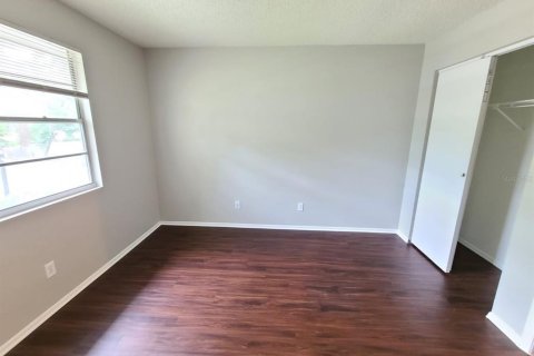 Condo in Brandon, Florida, 2 bedrooms № 2122410 - photo 15