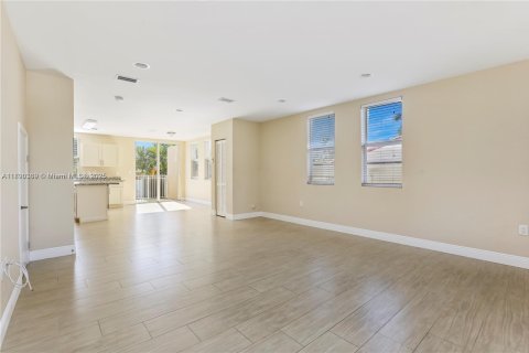 Adosado en alquiler en Miami, Florida, 3 dormitorios, 156.08 m2 № 1943303 - foto 11