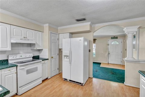 Villa ou maison à vendre à Tampa, Floride: 2 chambres, 121.14 m2 № 1854014 - photo 6