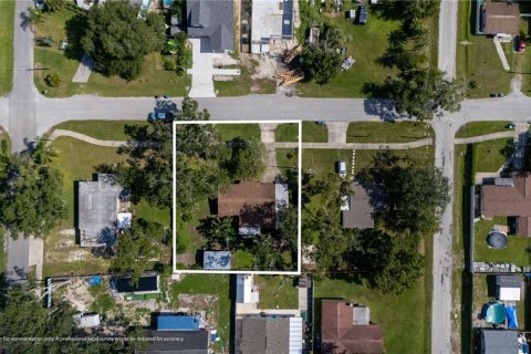 Villa ou maison à vendre à Tampa, Floride: 2 chambres, 121.14 m2 № 1854014 - photo 26