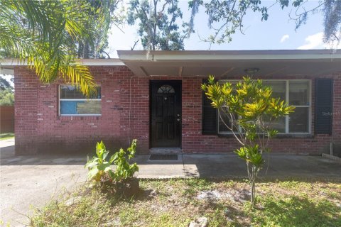 Villa ou maison à vendre à Tampa, Floride: 2 chambres, 121.14 m2 № 1854014 - photo 1