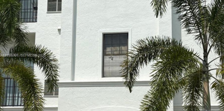 Condo in Orlando, Florida, 2 bedrooms  № 2044500