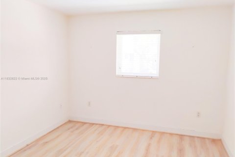 Condominio en venta en Pinecrest, Florida, 1 dormitorio, 53.33 m2 № 1825539 - foto 7