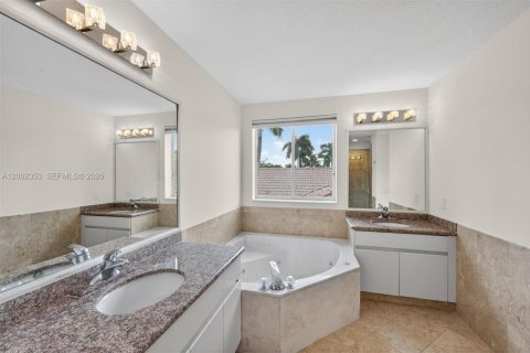 Casa en venta en Weston, Florida, 4 dormitorios, 216.18 m2 № 2066912 - foto 21