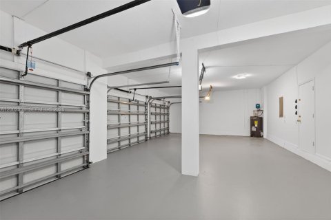 Casa en venta en Weston, Florida, 4 dormitorios, 216.18 m2 № 2066912 - foto 27