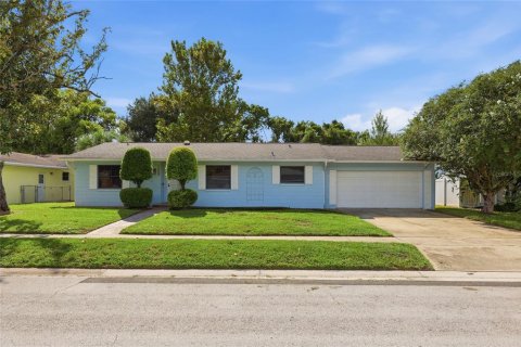 House in Orlando, Florida 3 bedrooms, 161.28 sq.m. № 2360484