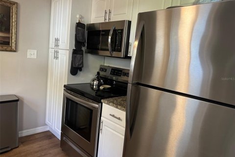Propiedad comercial en venta en DeBary, Florida, 157.19 m2 № 1722811 - foto 5
