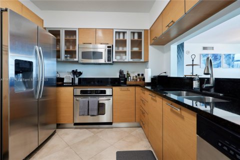 Снять в аренду кондоминиум в Майами, Флорида 2 спальни, 103.77м2, № 1951443 - фото 5