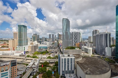 Снять в аренду кондоминиум в Майами, Флорида 2 спальни, 103.77м2, № 1951443 - фото 11