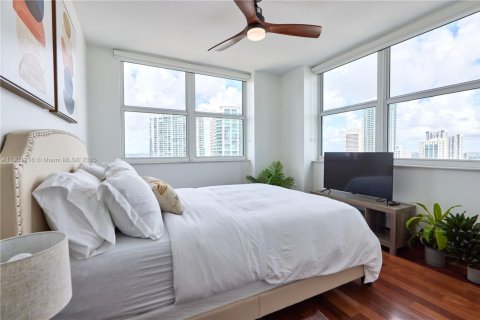 Снять в аренду кондоминиум в Майами, Флорида 2 спальни, 103.77м2, № 1951443 - фото 10
