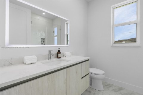 Casa en venta en Cape Coral, Florida, 3 dormitorios № 1764254 - foto 24