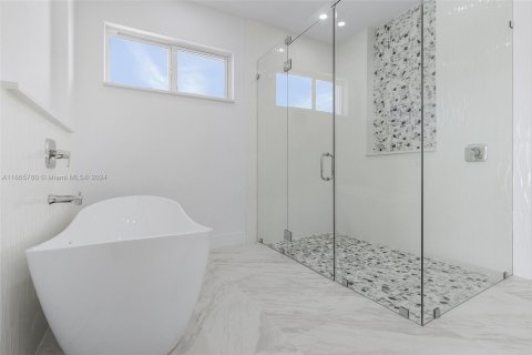 Casa en venta en Cape Coral, Florida, 3 dormitorios № 1764254 - foto 20