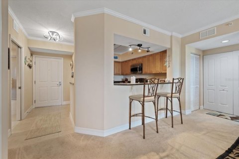 Condo in New Port Richey, Florida, 2 bedrooms  № 2383822 - photo 11