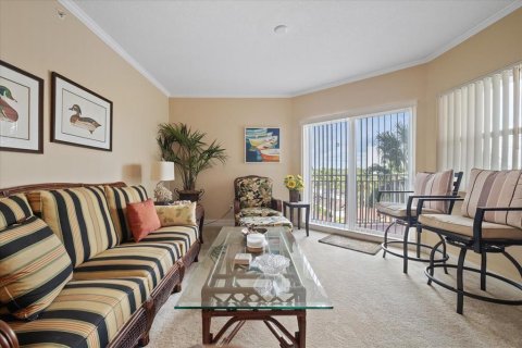 Condo in New Port Richey, Florida, 2 bedrooms  № 2383822 - photo 6