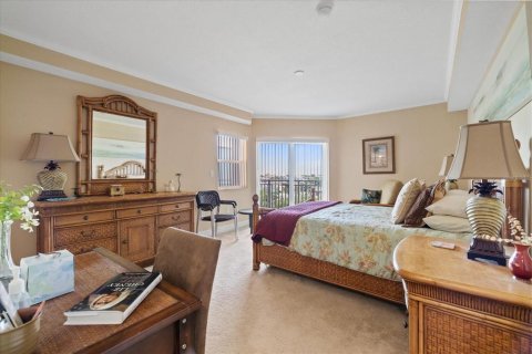 Condo in New Port Richey, Florida, 2 bedrooms  № 2383822 - photo 19
