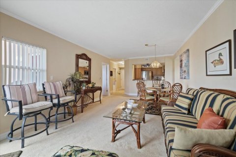 Condo in New Port Richey, Florida, 2 bedrooms  № 2383822 - photo 15
