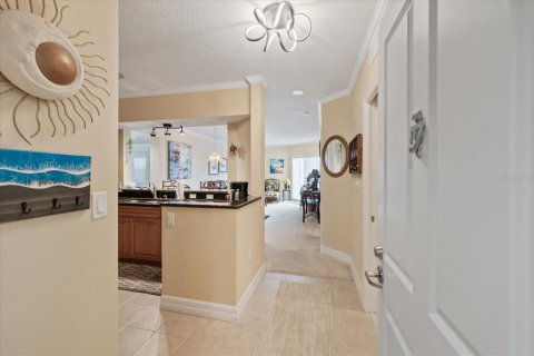 Condo in New Port Richey, Florida, 2 bedrooms  № 2383822 - photo 9
