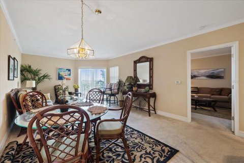 Condo in New Port Richey, Florida, 2 bedrooms  № 2383822 - photo 13
