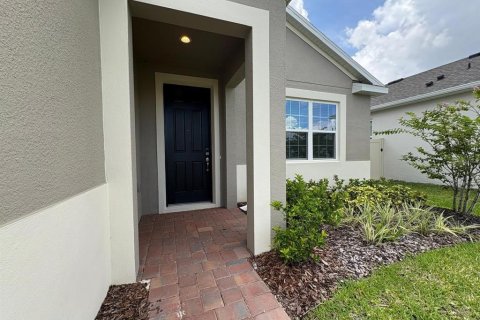 Villa ou maison à louer à Clermont, Floride: 3 chambres, 152.64 m2 № 2150827 - photo 2