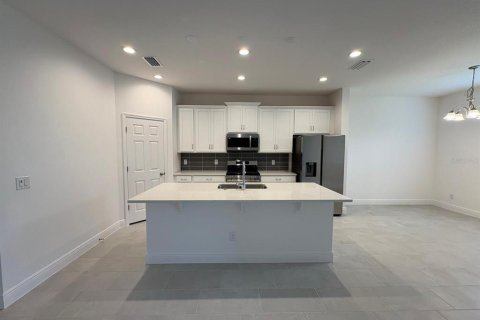Villa ou maison à louer à Clermont, Floride: 3 chambres, 152.64 m2 № 2150827 - photo 9