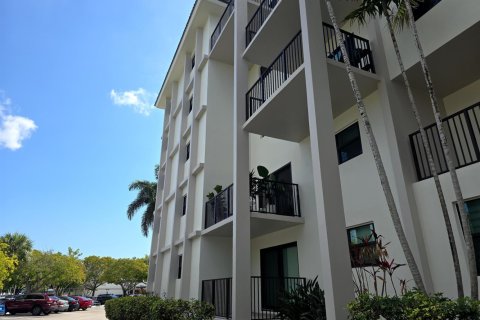 Copropriété à louer à Fort Lauderdale, Floride: 1 chambre, 60.39 m2 № 2385529 - photo 14