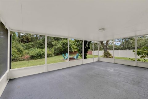House in Orlando, Florida 3 bedrooms, 136.47 sq.m. № 2232018 - photo 18