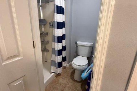 House in Orlando, Florida 3 bedrooms, 136.47 sq.m. № 2232018 - photo 16
