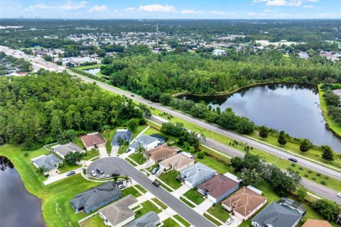 House in Orlando, Florida 3 bedrooms, 136.47 sq.m. № 2232018 - photo 28