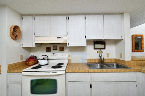 Condo in Punta Gorda, Florida, 2 bedrooms  № 1797402 - photo 8