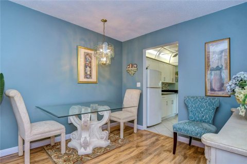 Condo in South Pasadena, Florida, 2 bedrooms  № 1719804 - photo 10