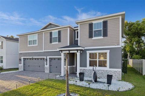 House in DeLand, Florida 4 bedrooms, 309.74 sq.m. № 2115966 - photo 5