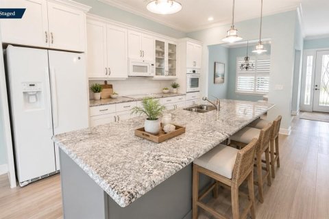 House in Ormond Beach, Florida 3 bedrooms, 183.48 sq.m. № 2223231 - photo 2