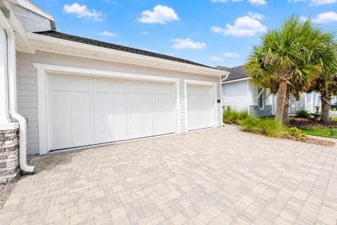 House in Ormond Beach, Florida 3 bedrooms, 183.48 sq.m. № 2223231 - photo 15