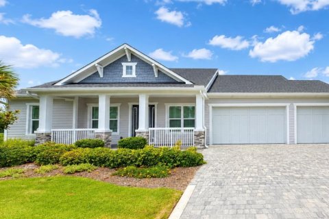 House in Ormond Beach, Florida 3 bedrooms, 183.48 sq.m. № 2223231